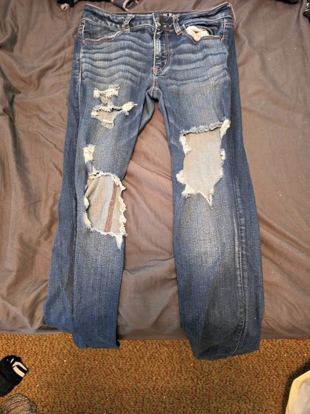 American Eagle Outfitters Super Stretch Distressed Bootcut Jeans Size 6 Blue